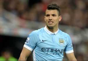 Aguero con la camiseta del manchester city
