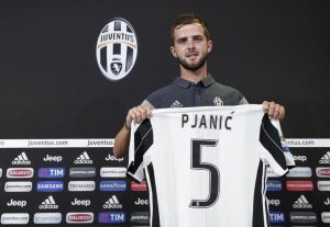 “¿Mi dorsal? Elegí el ‘5’, ya que fue el número de mi ídolo ZIDANE. Lo llevare con orgullo”