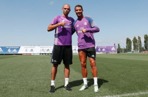 Pepe y Cristiano en pretemporada con el Madrid