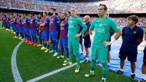 Claudio Bravo alineado con la plantilla del Barcelona
