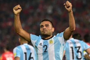 Mercado celebrando con la selección argentina