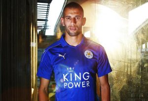 Islam Slimani con el Leicester City
