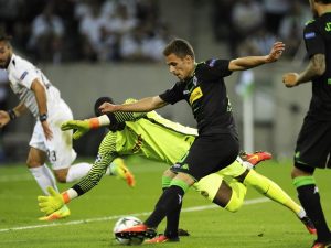 El hemano de eden hazard, thorgan hazard, marca un golazo con el Borussia Mönchengladbach