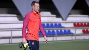 Ter Stegen, baja para la ida de la Supercopa de España durante un entrenamiento