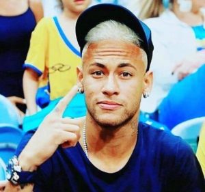 Neymar se tiñe el pelo de mono/rubio tras conquistar el oro en rio 2016
