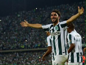 Sebastian Pérez celebra un gol con Atlético Nacional