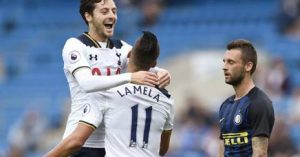 Tottenham humilla al Inter y lamela celebra uno de los 6 goles en juego amistoso