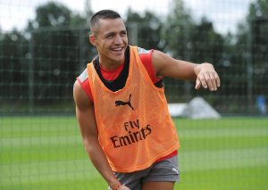 Alexis Sánchez entrenando con el Arsenal