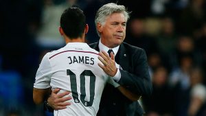 Ancelotti brazado con James en el Real Madrid