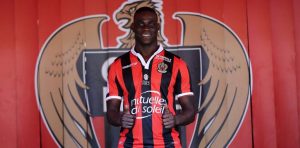 Mario Balotelli en su presentación con el Niza de la Ligue 1