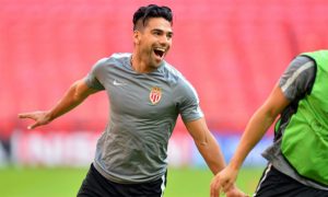 falcao en un entrenamiento con el monaco