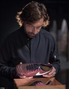 Nuevos botines nike tiempo de Andrea Pirlo inspirados en su pasión por le vino