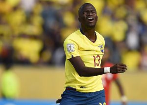 Enner Valencia con Ecuador en elimiantorias