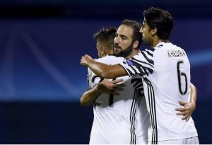 Higuaín con Icardi y Khedira