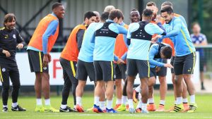Manchester City en entrenamiento divirtiéndose