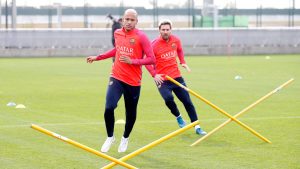 Neymar entrenando con Barcelona
