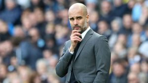 Pep confundido entrenando