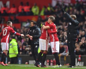 bastian schweinsteiger vuelve a jugar con el manchester United