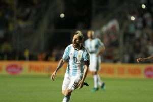 GOL DE MESSI DE TIRO LIBRE. COLOMBIA ARGENTINA ELIMINATORIAS RUSIA 2018