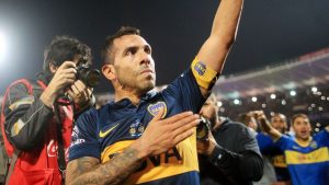 El Apache con el club de sus amores.