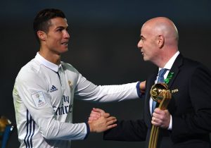 Cristiano Ronaldo en el Mundial de Clbues con Infantino