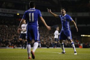 Pedro y Costa ante el Tottenham