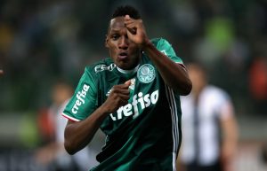 Yerry Mina con Palmeiras