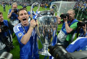 FRanck Lampar celebrando con el Chelsea la Champions League