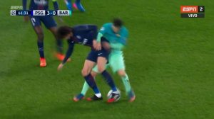 caño de rabiot a messi