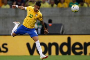 Neymar Jr. con Brasil