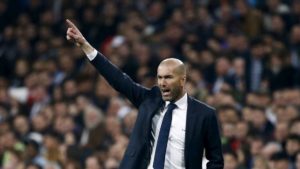Zidane dirigiendo al Madrid
