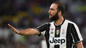 Higuaín con la Juve