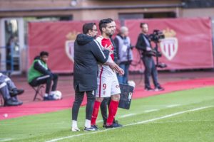 Falcao ingresando con el Mónaco