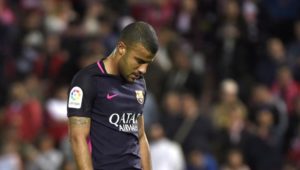 rafinha con la camiseta del barcelona temporada 2016-17