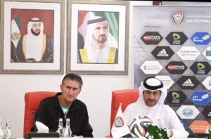 Edgardo Bauza presentado con Emiratos Árabes Unidos