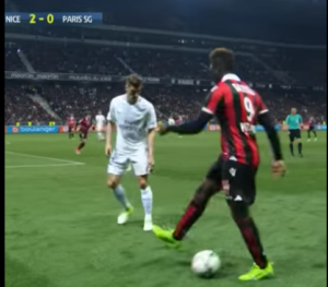 el show de balotelli psg niza ligue 1