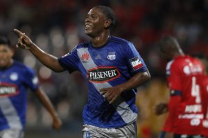 "El Cuco" Angulo mete a Emelec en pelea, Triunfazo "Millonario" en Medellín en copa libertadores