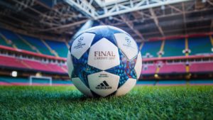 Balón oficial de la Champions en Cardiff