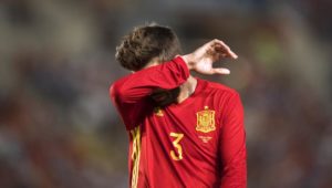 Piqué ante Colombia en Murcia