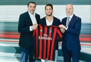 Hakan Çalhanoglu con el Milan