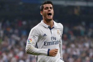 Alvaro morata celebra un gol con el real madrid