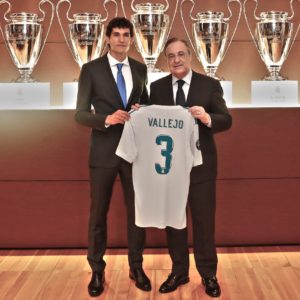 jesus vallejo fue presentado como nuevo defensor del real madrid