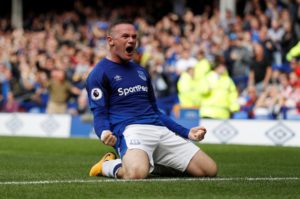 rooney celebrando gol con el everton