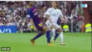 luka modric humillando a andre gomes.