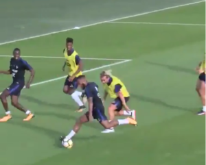 golazo de lacazette en el entrenamiento de francia