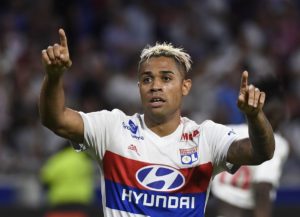 grande lo de Mariano Diaz sale del real madrid y debuta con doblete y hoy hace su 3 gol en su segundo partido oficial ???