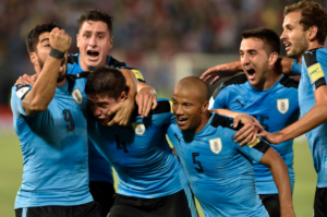 Uruguay celebrando en el monumental