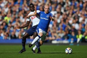 Dávinson Sánchez con el Tottenham