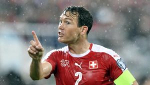 Lichtsteiner con Suiza