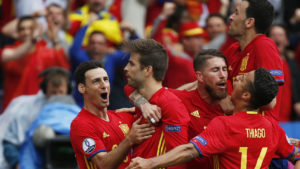 Piqué y Busquets con España